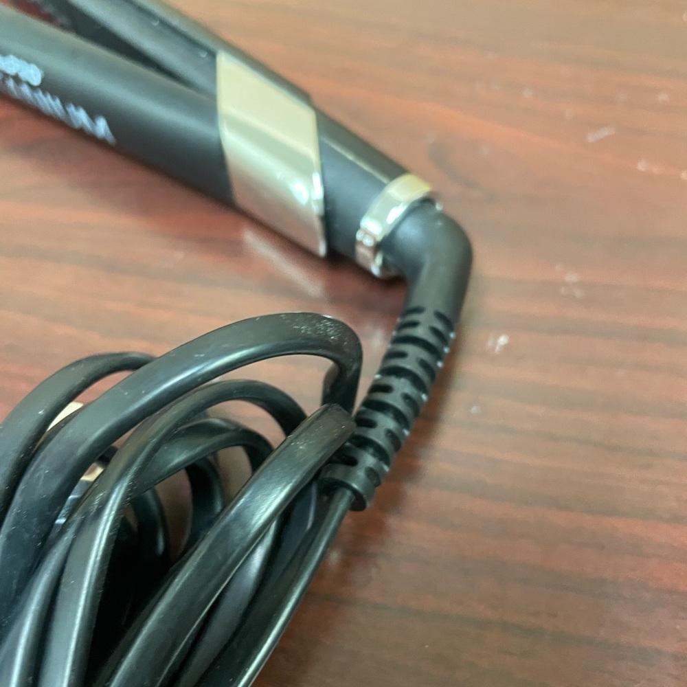 Babyliss Pro Titanium Hair Straightner 1" BT130T Black Swivel TESTED  WORKING - Picture 8 of 10